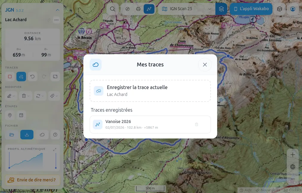 Fenêtre Mes traces avec le bouton Enregistrer la trace actuelle et la liste des traces enregistrées
